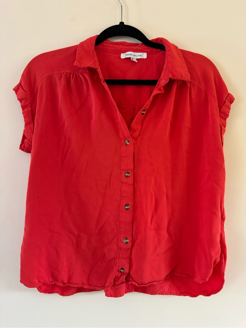 Rose & Olive Red Button-Front Cap Sleeve Top
